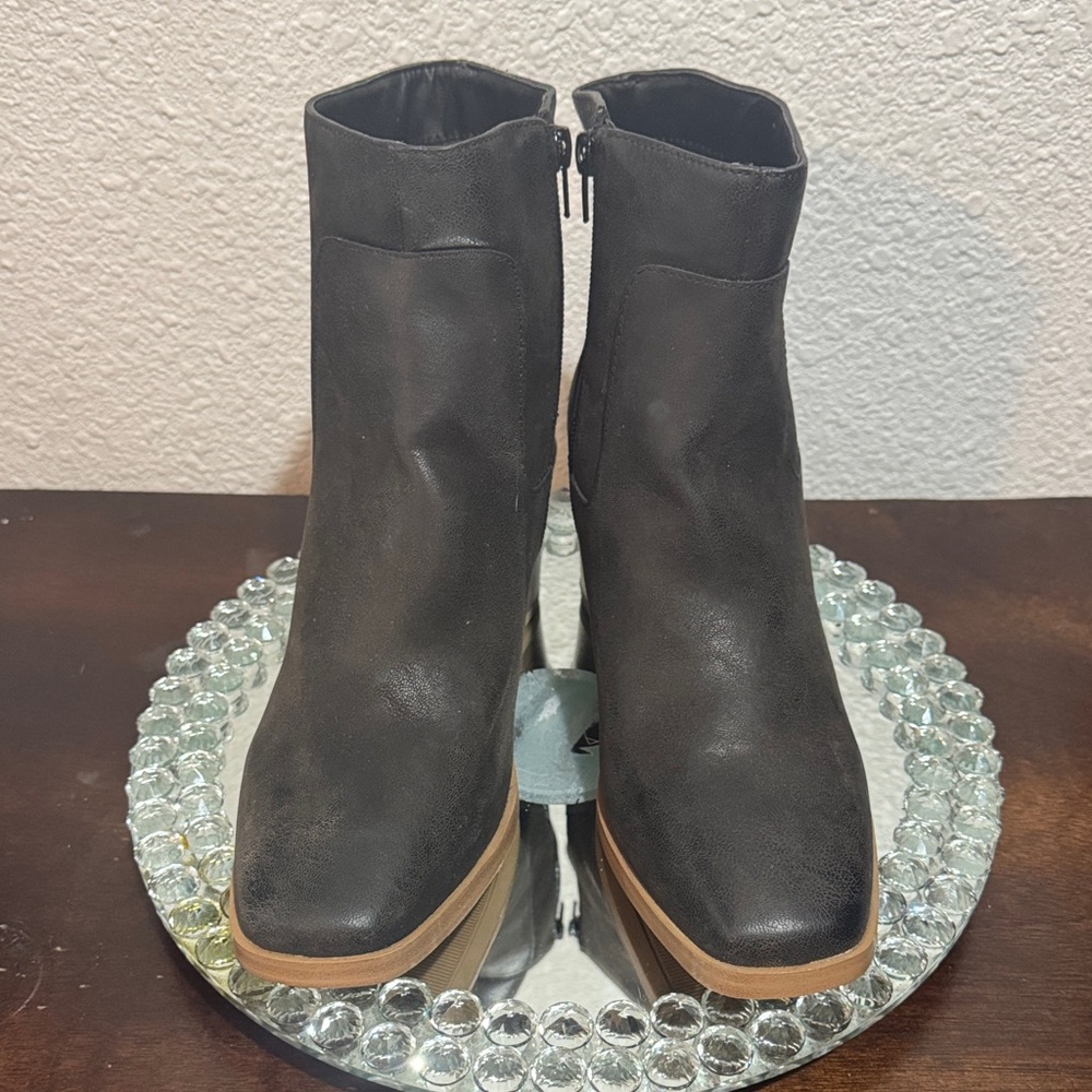 Brown Ankle Boots NWOT